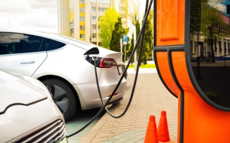 Crédit d’impôt pour investissement productif Outre-mer : même pour les installations de bornes de recharge pour véhicules électriques ?