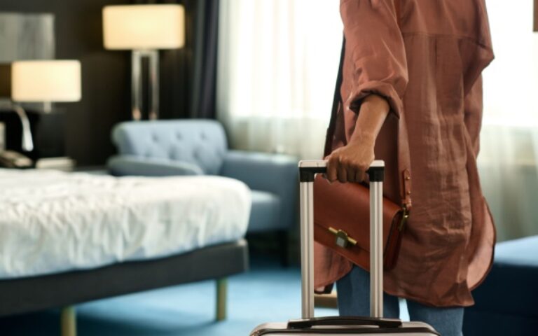 TVA et prestations d'hébergement hôtelières et parahôtelières : précisions sur les prestations annexes