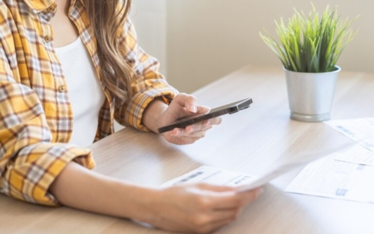 La déclaration d’impôt « mobile » fait peau neuve en 2025 !