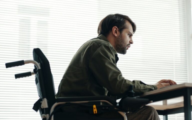 Handicap : une différence de salaire de 10 centimes est-elle discriminatoire ?