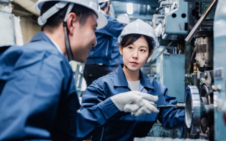 Travailleurs étrangers : remplacement du Passeport talent !