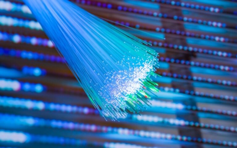 Fibre optique : les modalités de l’aide financière se précisent…