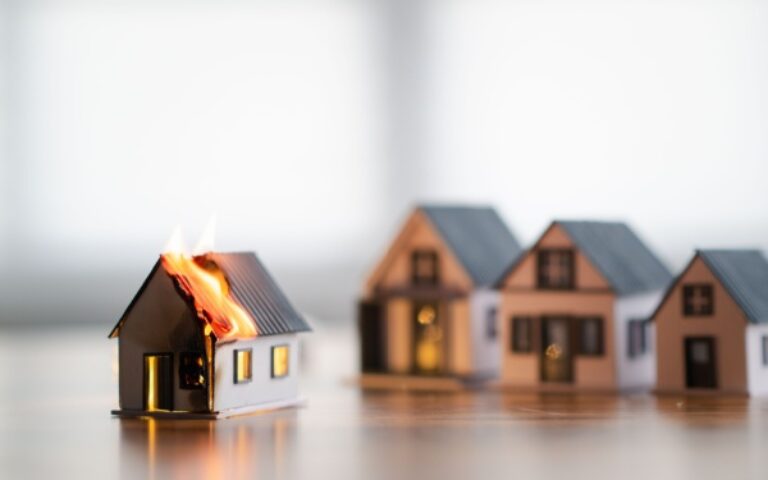 Intempéries et incendie : l’Urssaf active des mesures d’urgence !