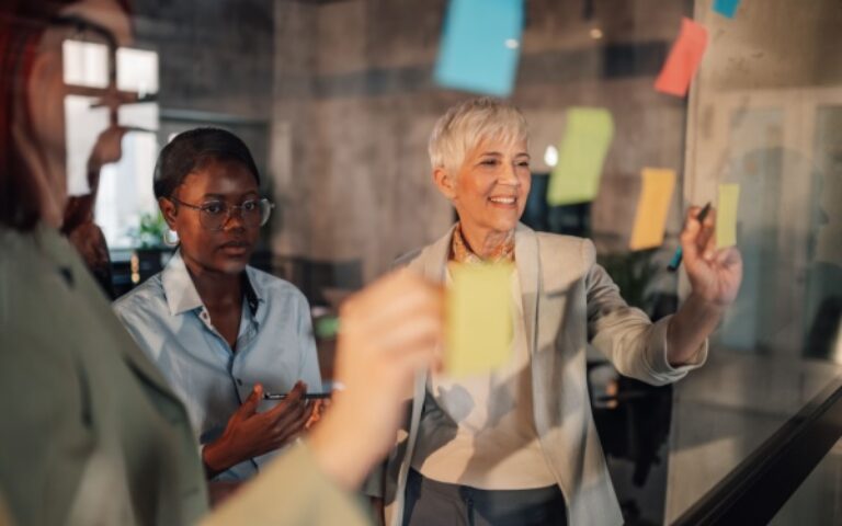 Fin de carrière : les nouveautés de la loi Seniors