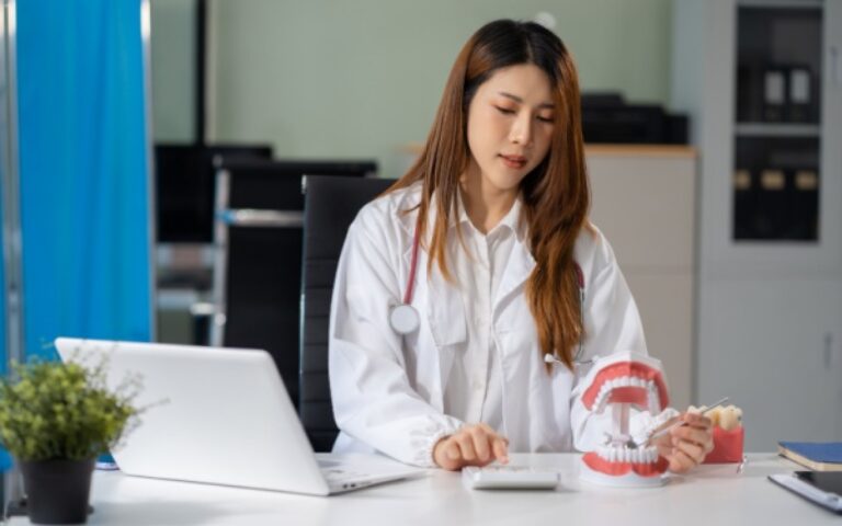 Tableau des cotisations sociales dues par les médecins du secteur 1 – Année 2025