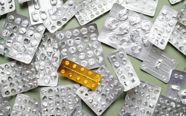 Pénurie de médicaments : un assouplissement des règles